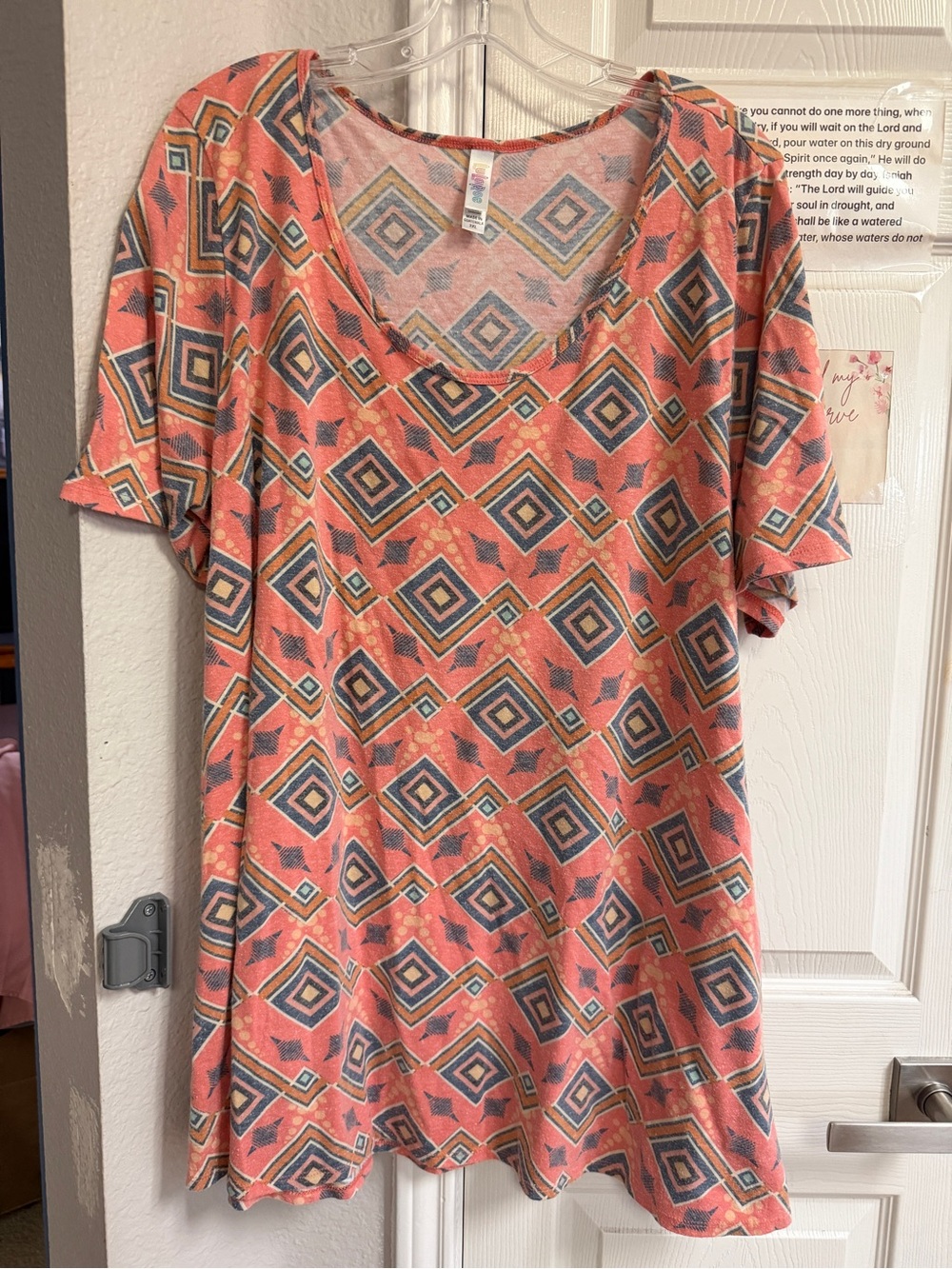 LuLaRoe Coral Geo Print Short Sleeve Top